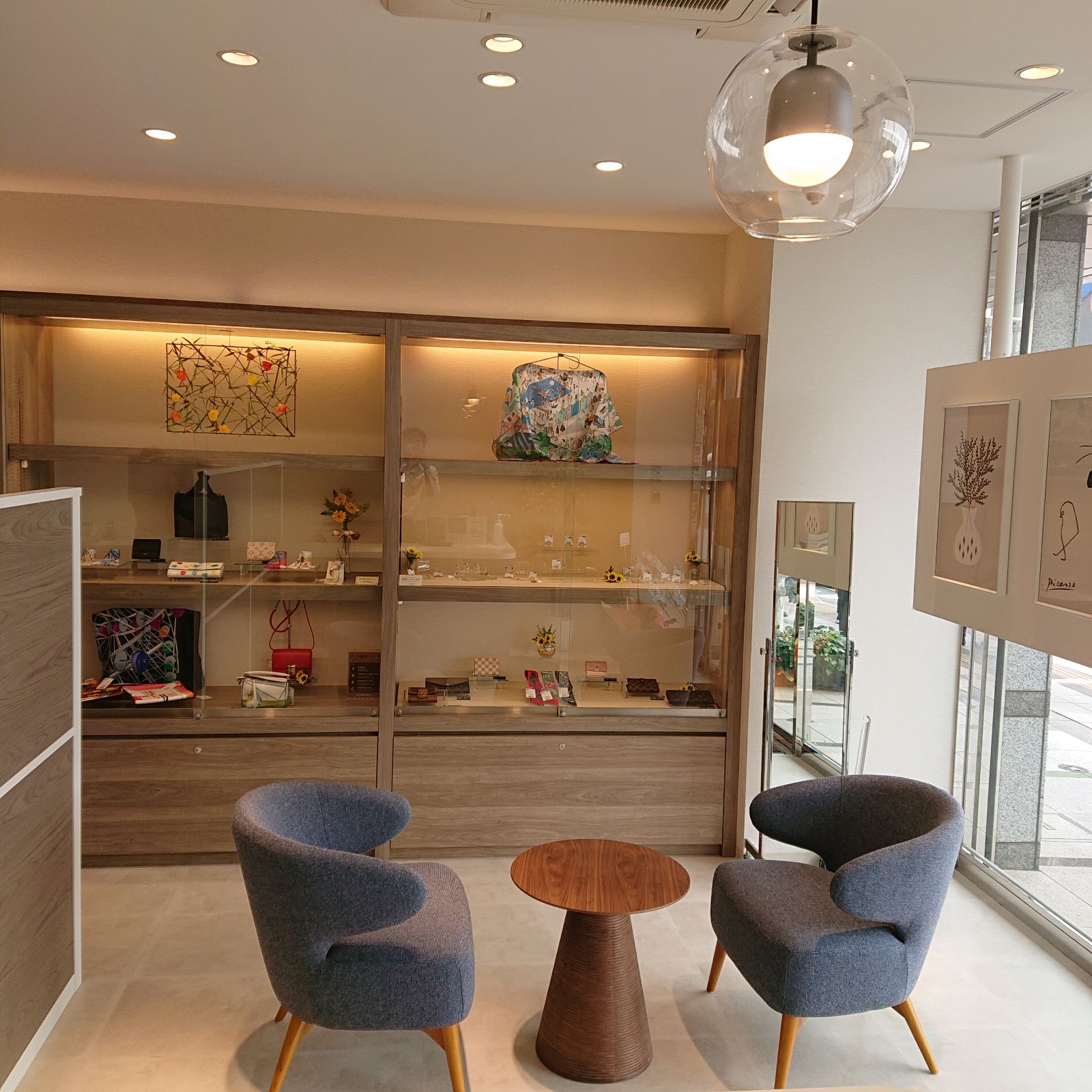 コメ兵　大宮東口店　販売　買取受付