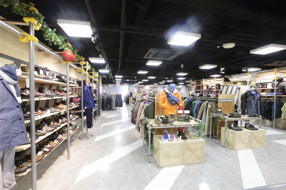 コメ兵名古屋本店　アパレル売場　販売　パート　アルバイト