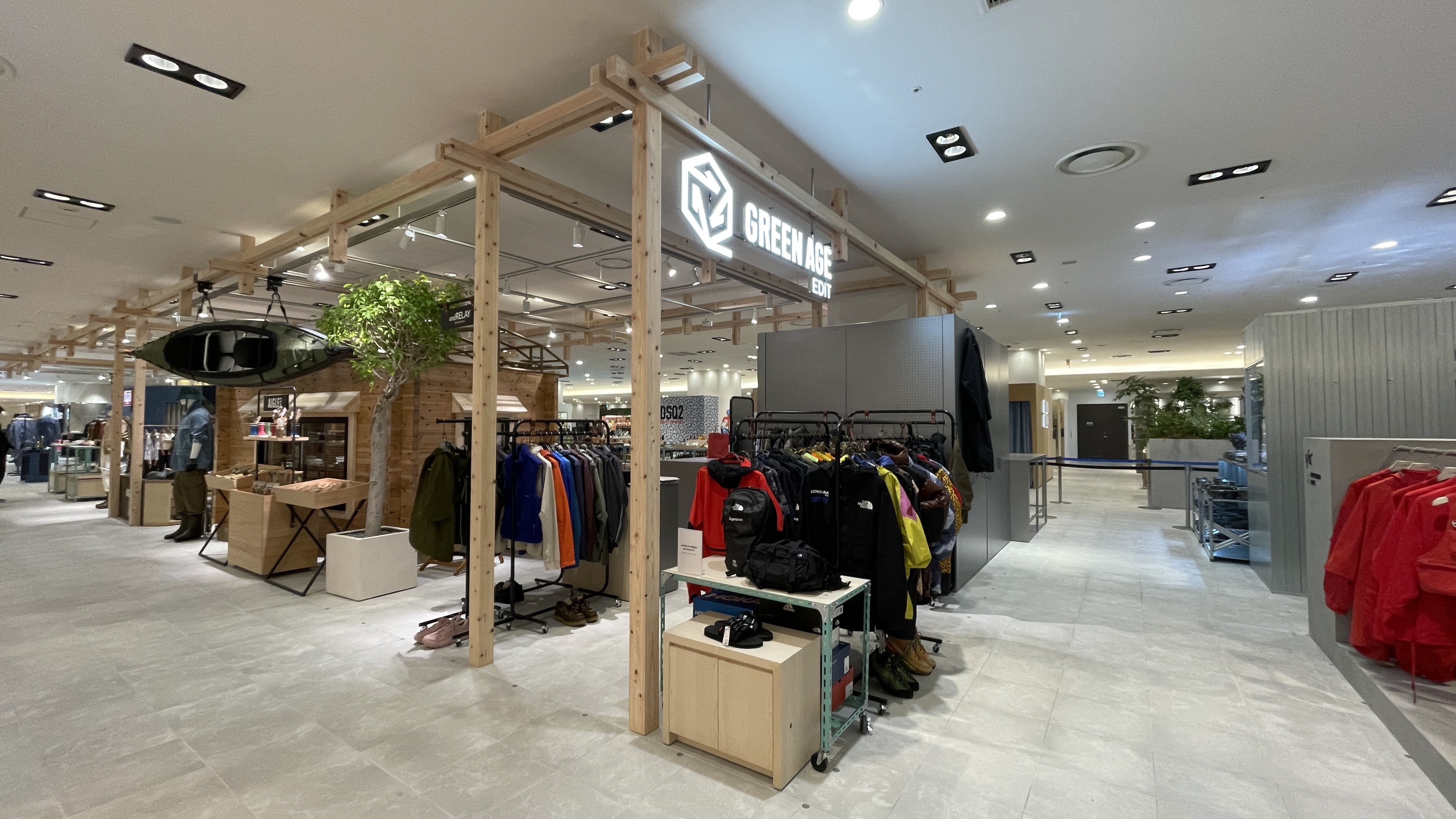 阪急うめだ本店　8階　and RELAY