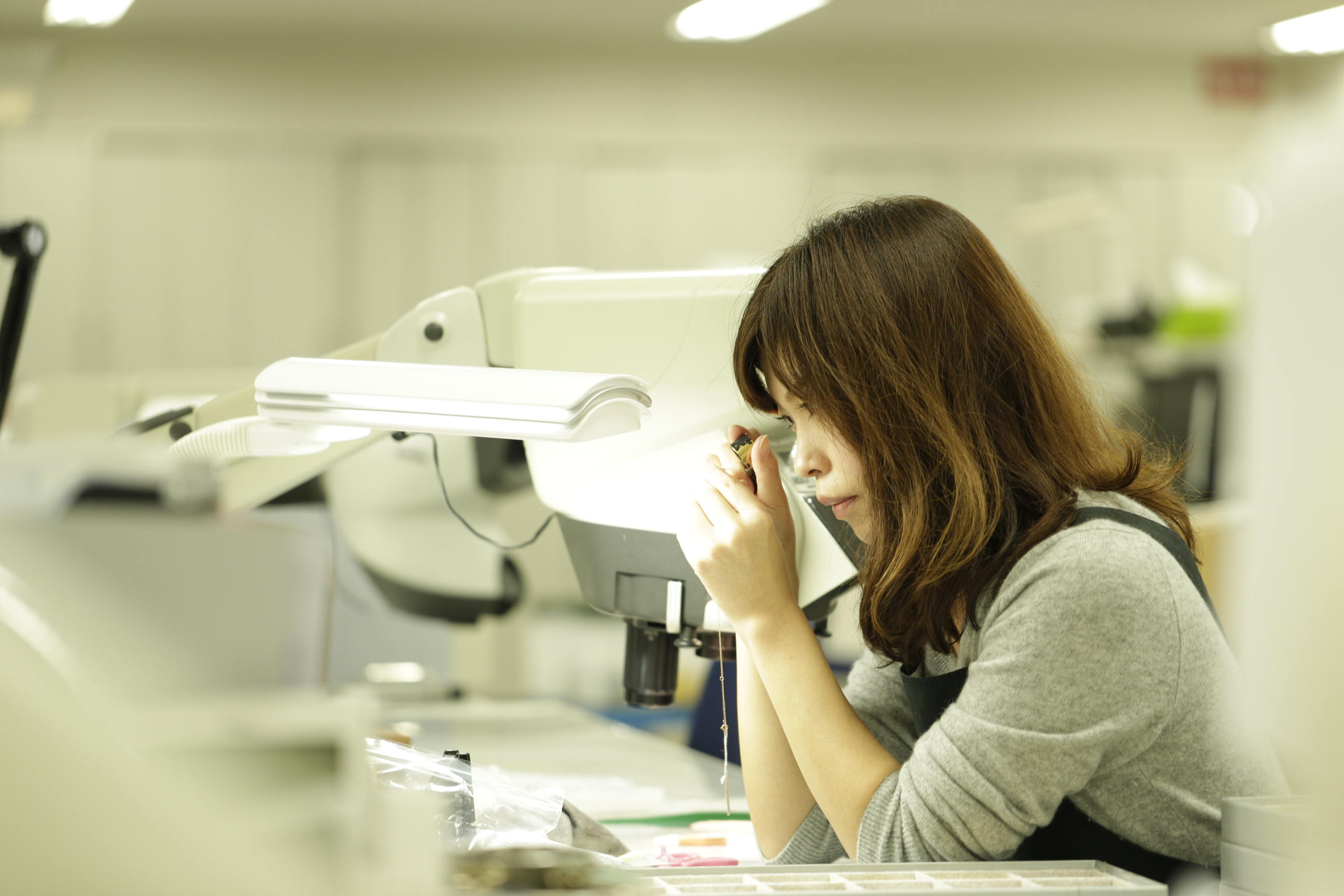仕分け・検品・梱包等の軽作業
