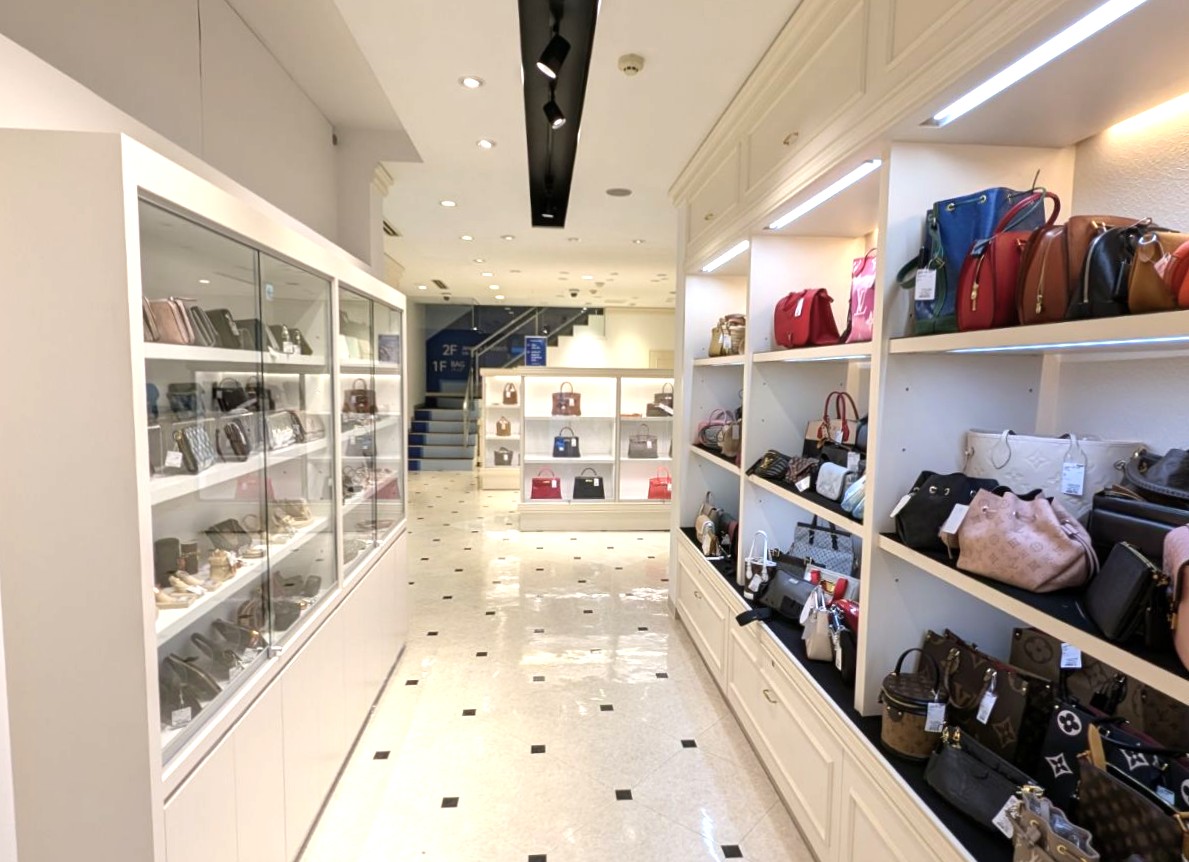 コメ兵心斎橋店